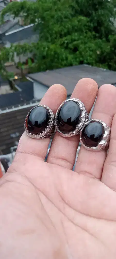 Kecubung api atau kecubung Wulung