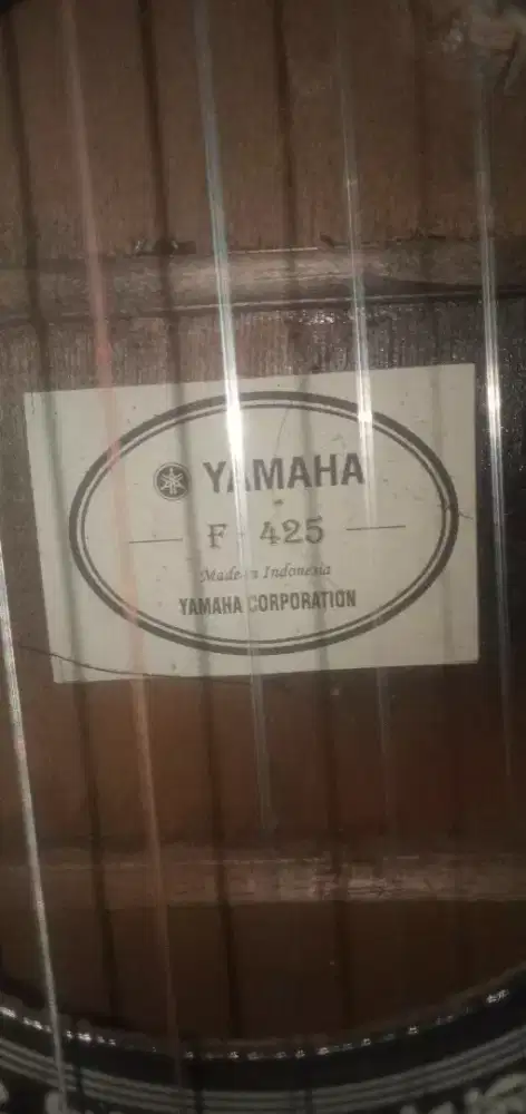 Gitar Yamaha F-425