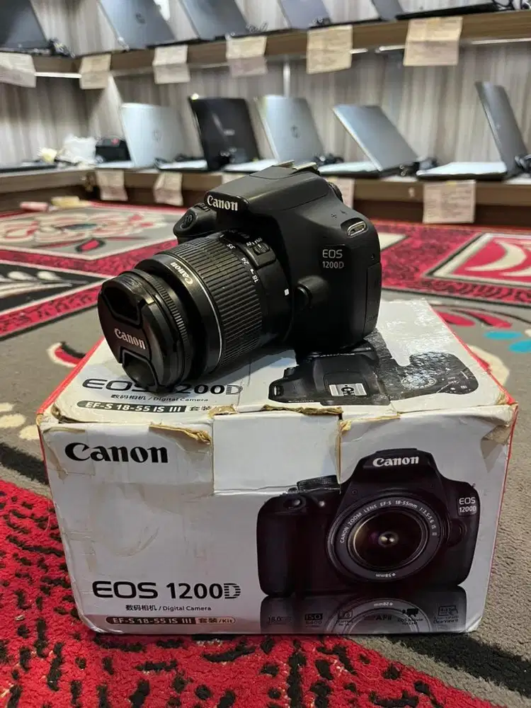 Dijual kamera Canon 1200d likenew