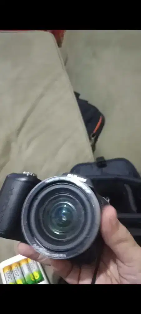 Camera mini Nikon tipe Coolpix L100 jarang digunakan