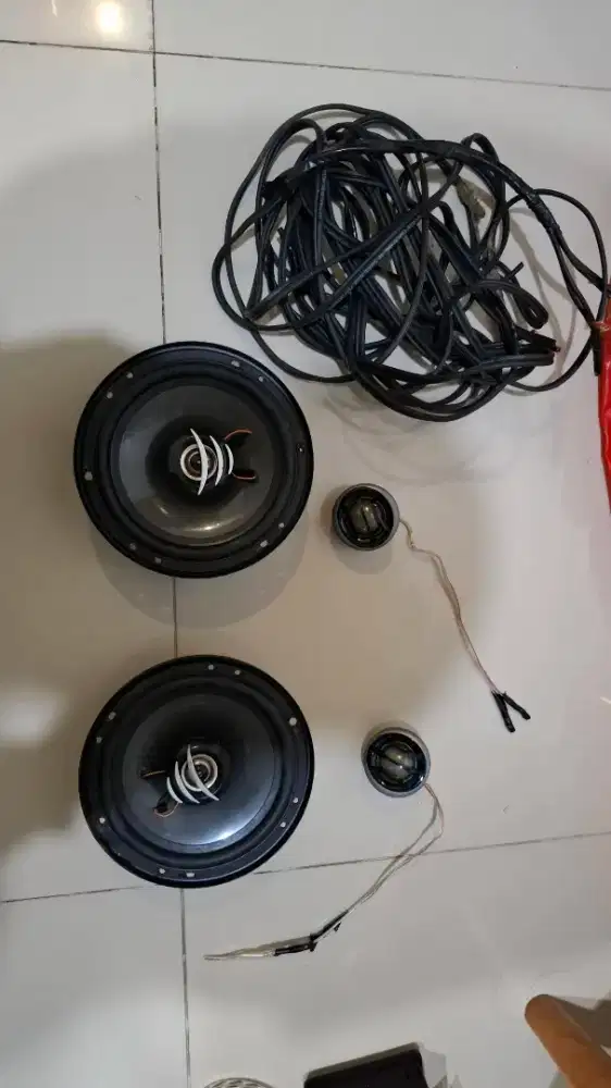 Speaker mobil sudah berikut tweeter murah
