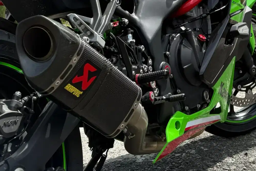 Knalpot Akrapovic Full System Slovenia Kawasaki Zx25r Zx25rr Original
