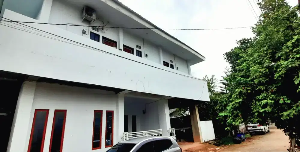 Di jual Kos kosan 2 lantai. L1 tempat tinggal Pribadi L2 Kosan