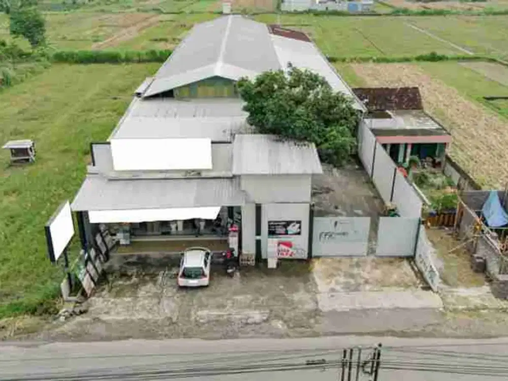 Gudang dan Toko Di Kawasan Pergudangan Piyungan Jl. Wonosari