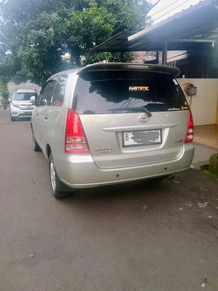 Toyota Kijang Innova 2008 Bensin