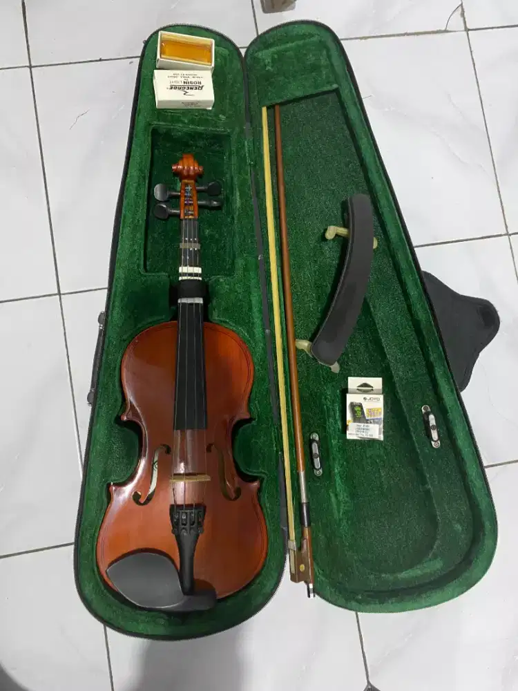Biola Ukuran 1/2