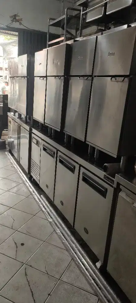 Peralatan resto scond siap pakai