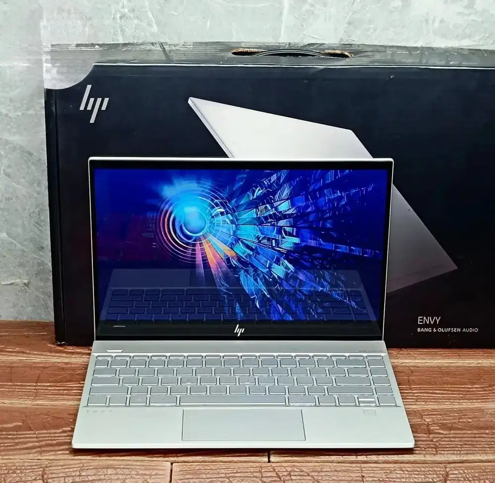 HP ENVY 13 aq 1015TX intel core i5-10210U 8gb ssd 512gb mx250 gen11