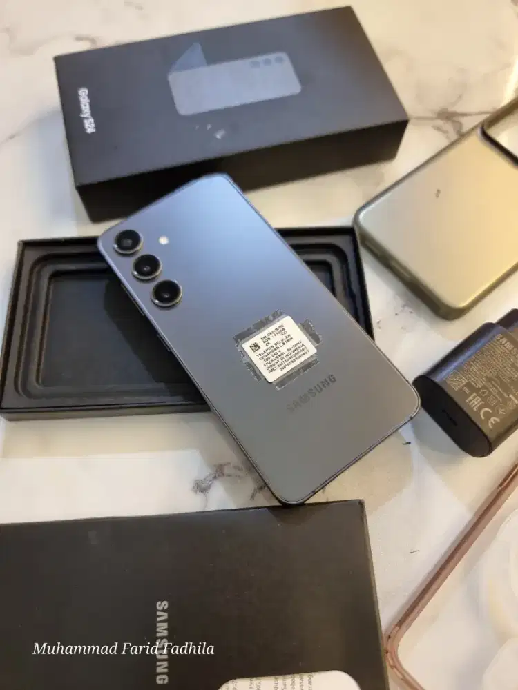 Samsung S24 8/512 sein