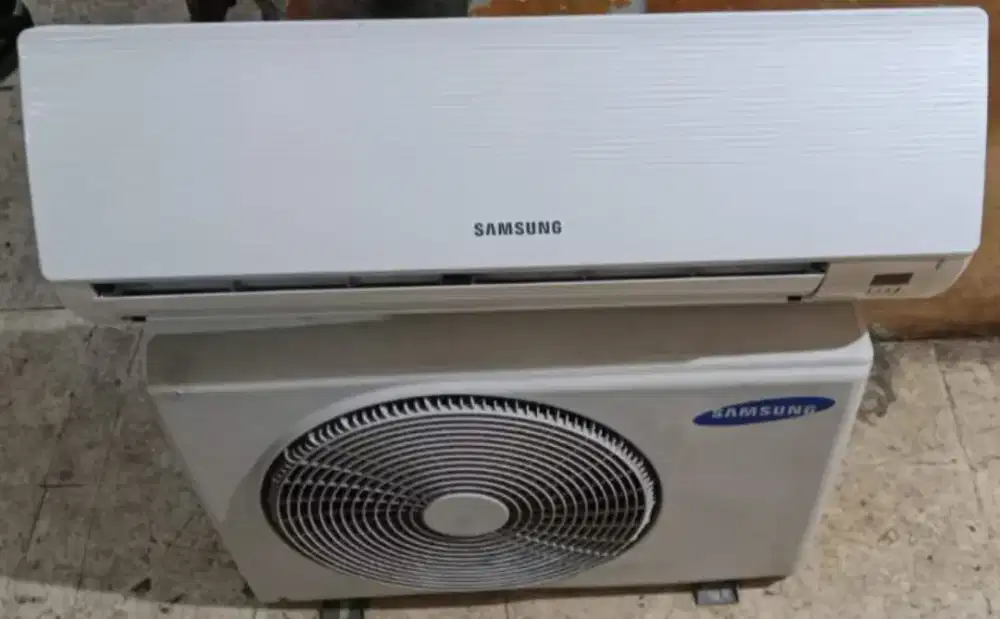 Jual ac Samsung 1/2 pk lowwat 320 watt kondisi 95% ori semua