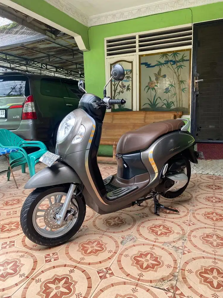 Scoopy Stylish Keyles