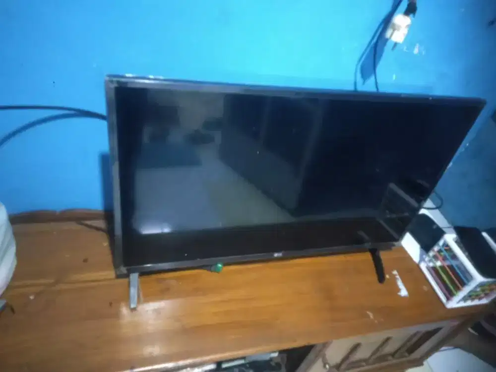 Smart tv digital merk LG 32inc bisa YouTube