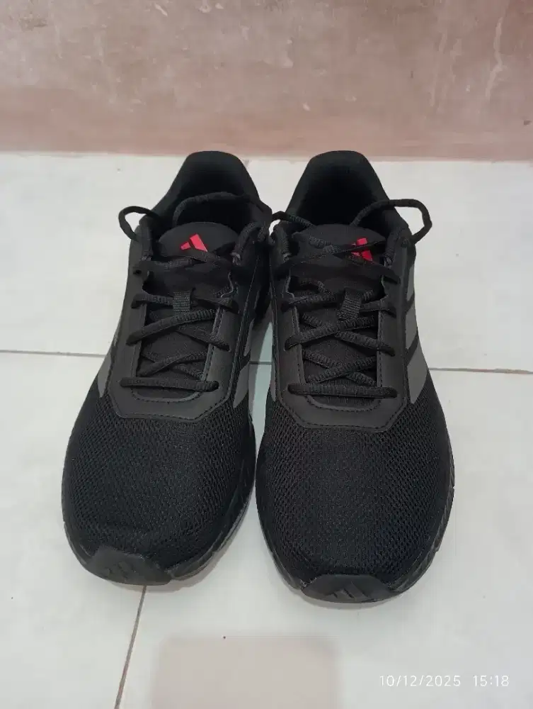 Adidas Response Runner 2 ( Size 44 ) Like New )