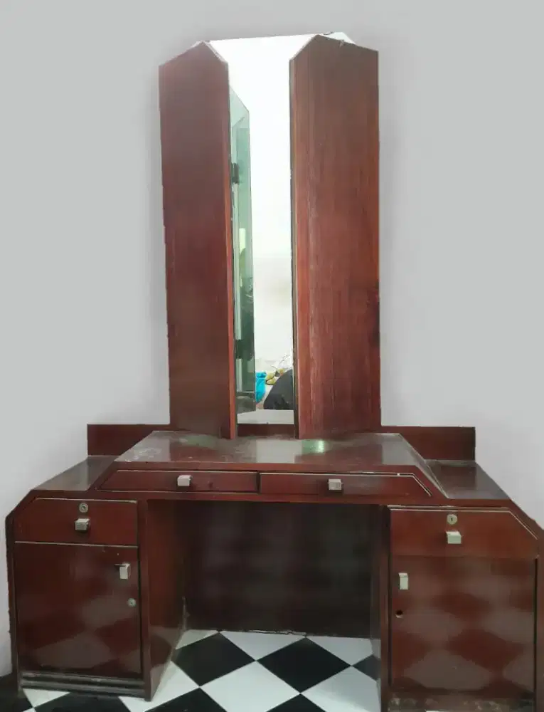 Jual MEJA RIAS /Nakas.