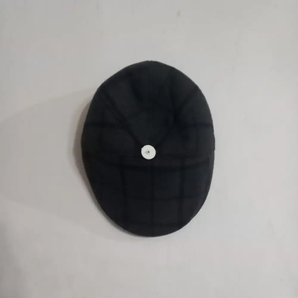 Topi Flat Cap Wanita