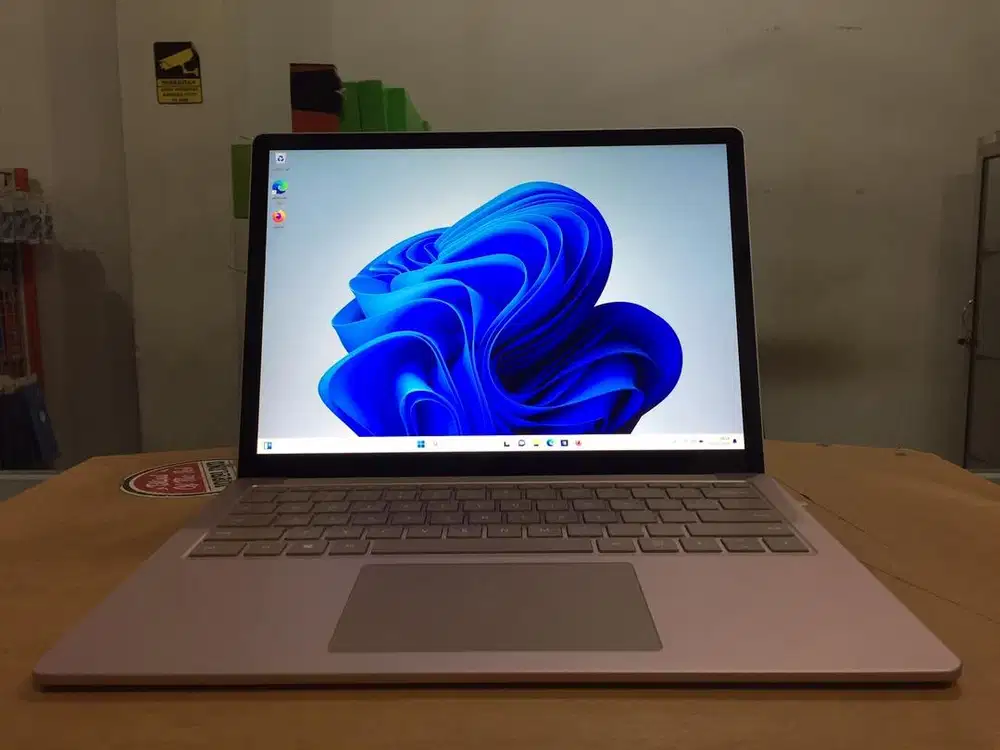 Laptop Microsoft Surface 3 Core i5Gen10 Ram 8GB SSD 256GB Touchscren