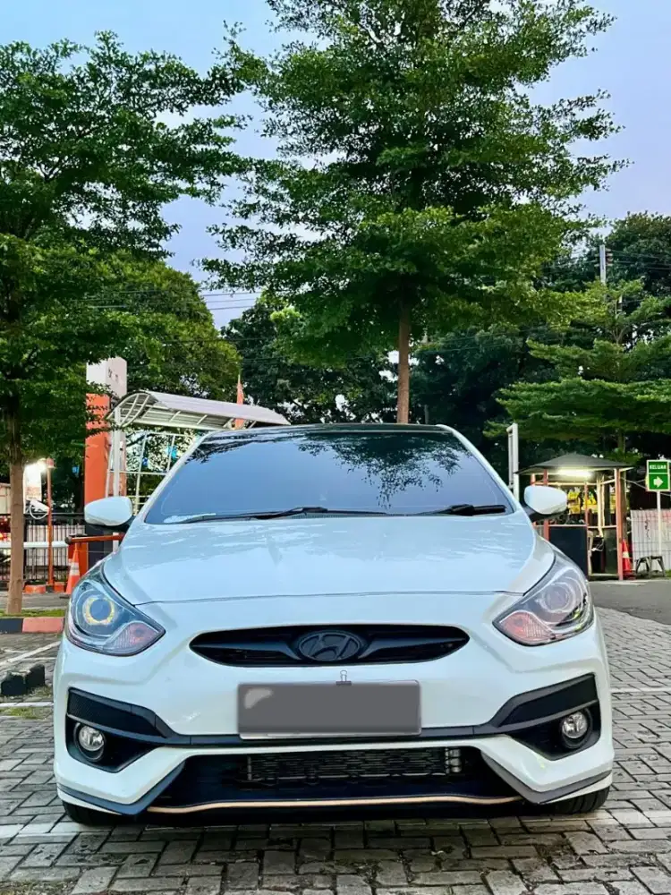 HYUNDAI GRAND AVEGA AT 2013