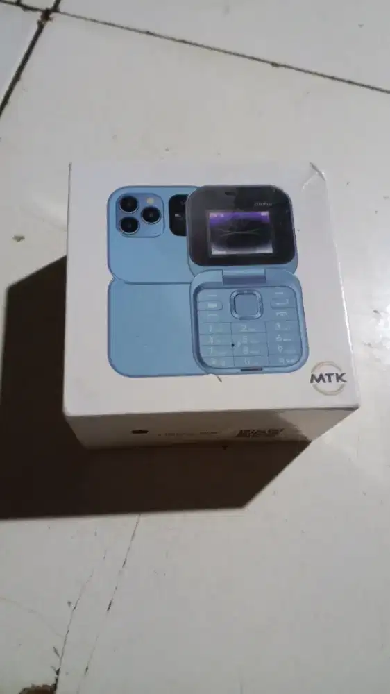 i16 Pro Mini Flip Phone (Ponsel Lipat Mini)