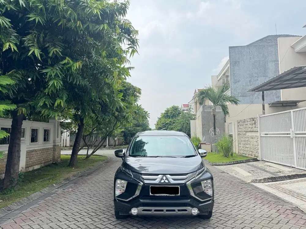 Mitsubishi Xpander 1.5 Ultimate Matic 2020 Grey Facelift Plat B