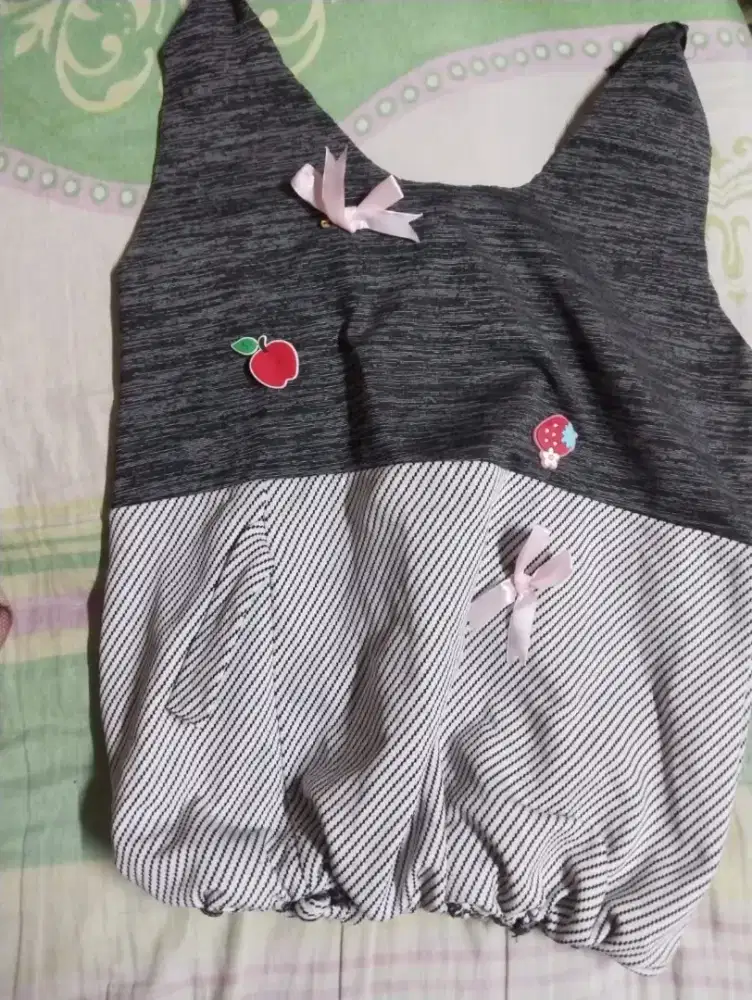 Tas / Sling Bag Kain Hitam–Putih Motif