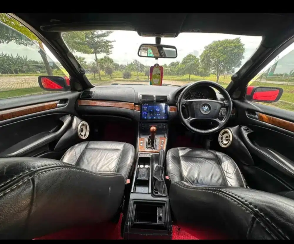 BMW 318i 2001 Bensin