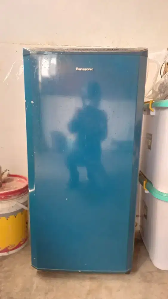 Di Jual Kulkas 1 Pintu Panasonic Kondisi Normal Semua.