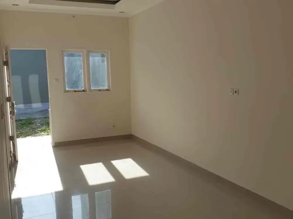 Rumah Baru 2 Lantai Harga Murah Letak Strategis di Pusat Kota