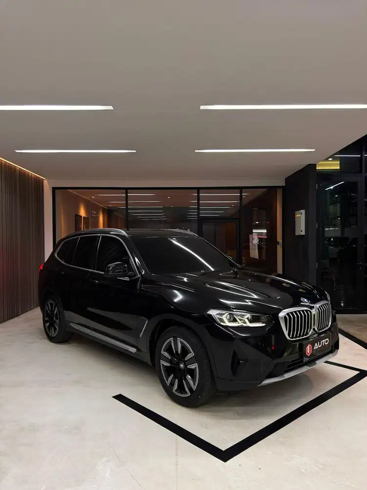 BMW X3 Luxury sDrive20i 2024 Hitam Km12rb Panoramic B2212oo Nik 2023