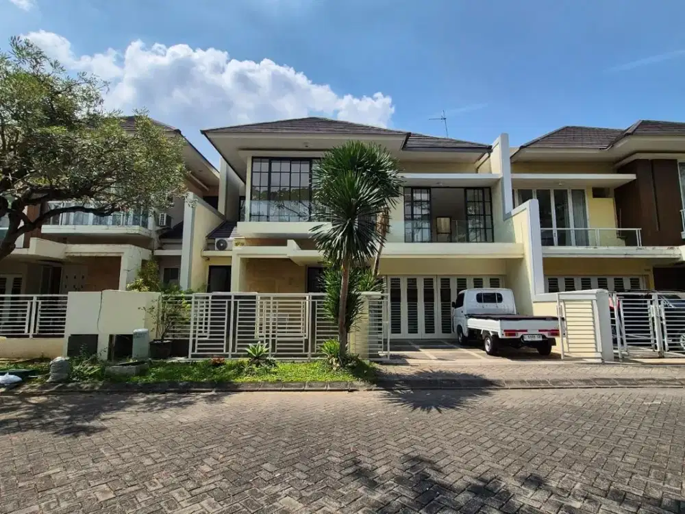 RUMAH BARU ROYAL RESIDENCE FULL FURNISH DEKAT CITRALAND, PAKUWON INDAH DAN GRAHA FAMILY