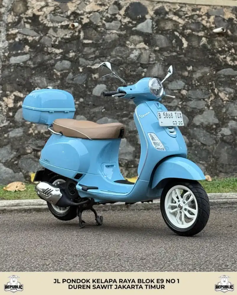 JUAL CEPAT PIAGGIO VESPA LX 125 IGET LED THN 2024 LIKE NEW!