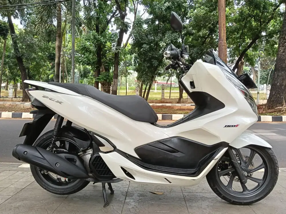 DP MINIM 2.500 CASH KREDIT HONDA PCX 150 CBS ISS THN 2020 PAJAK IDUP