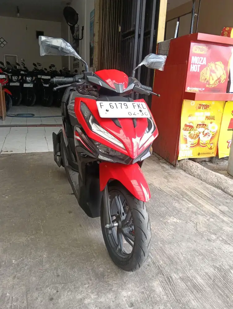 Ready vario 125 cbs km low bisa di tt or kredit