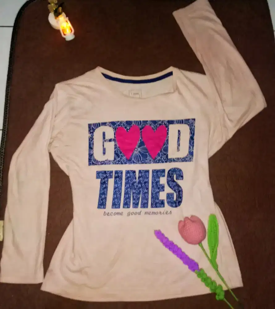 Kaos wanita good time