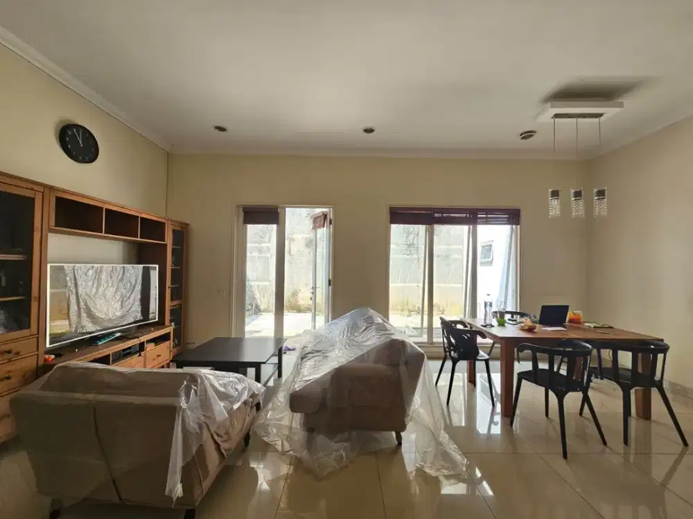 RUMAH CLUSTER EMERALD - PHG GADING SERPONG