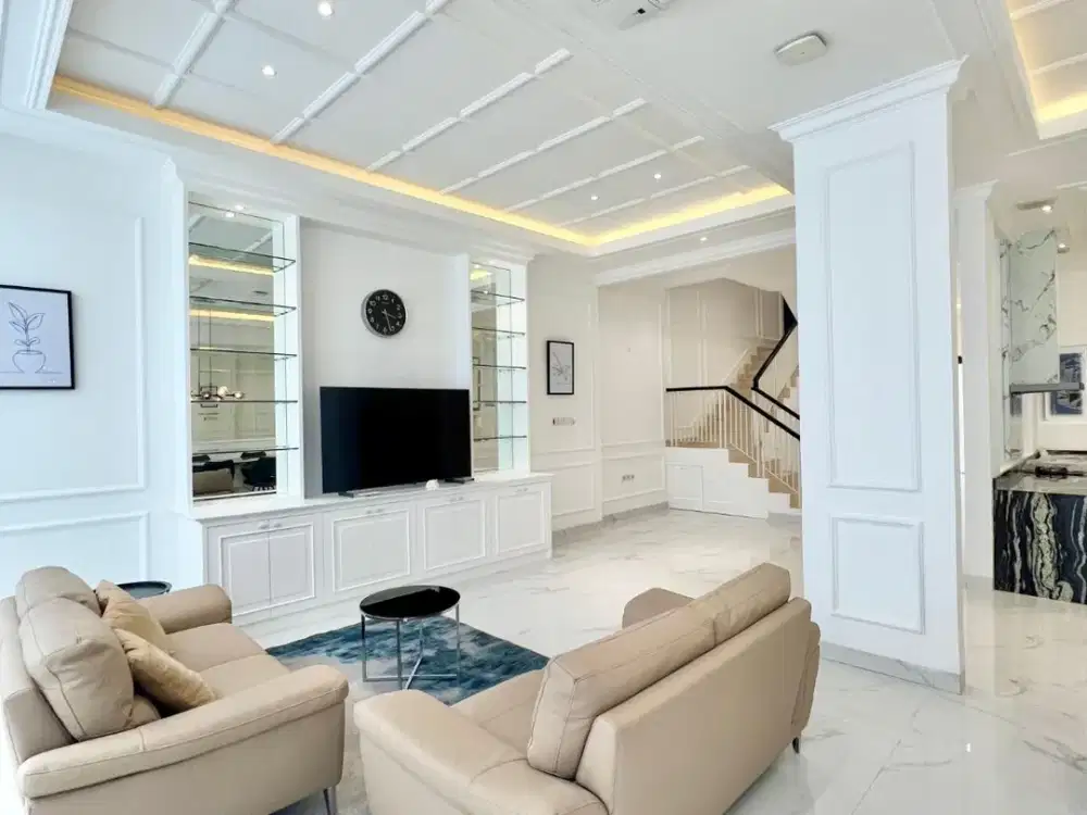 Disewa Rumah Crown Golf PIK Full furnished, Sdh renov, Full Design Interior, Rapi & Siap huni