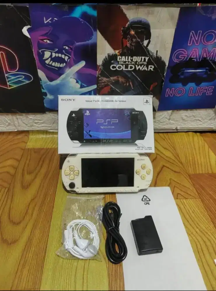 Psp sony Seri 1000 fulset 25 games