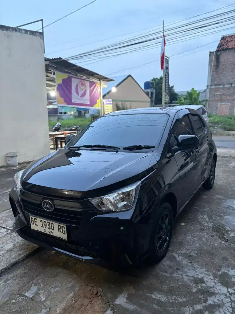 Ayla x 2024 like new