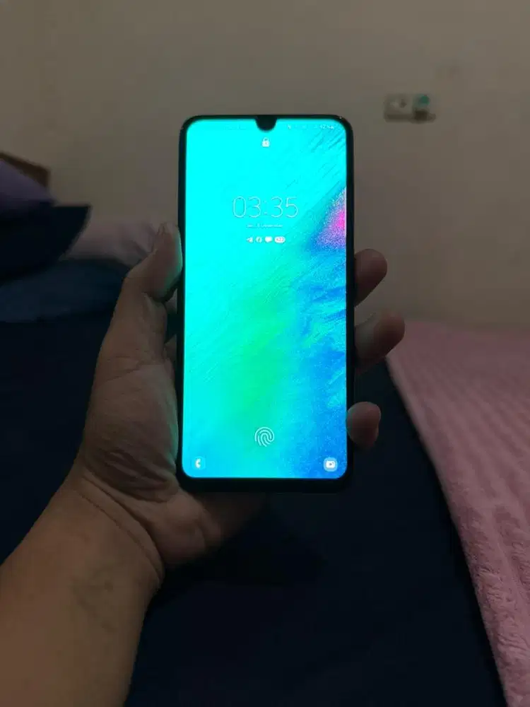 Samsung a70 8/128 gb Black