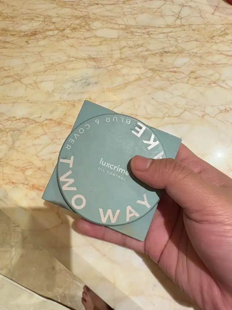 luxcriem two way cake - HSC 2025