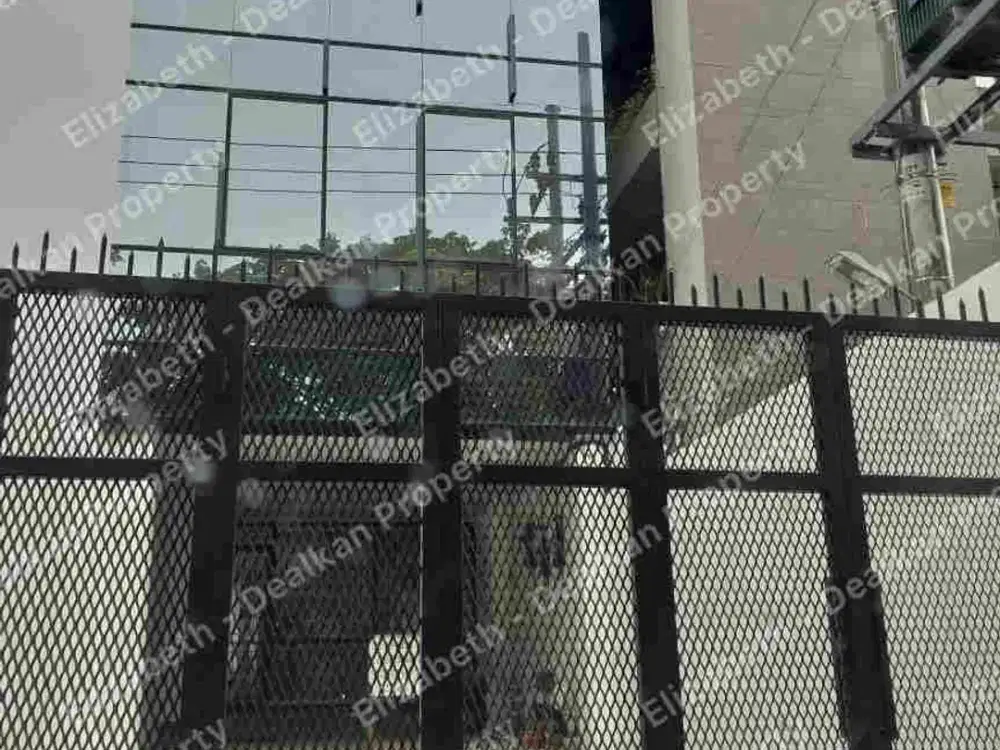 Disewakan Ruko Baru 4Lt Central Surabaya Lokasi Strategis