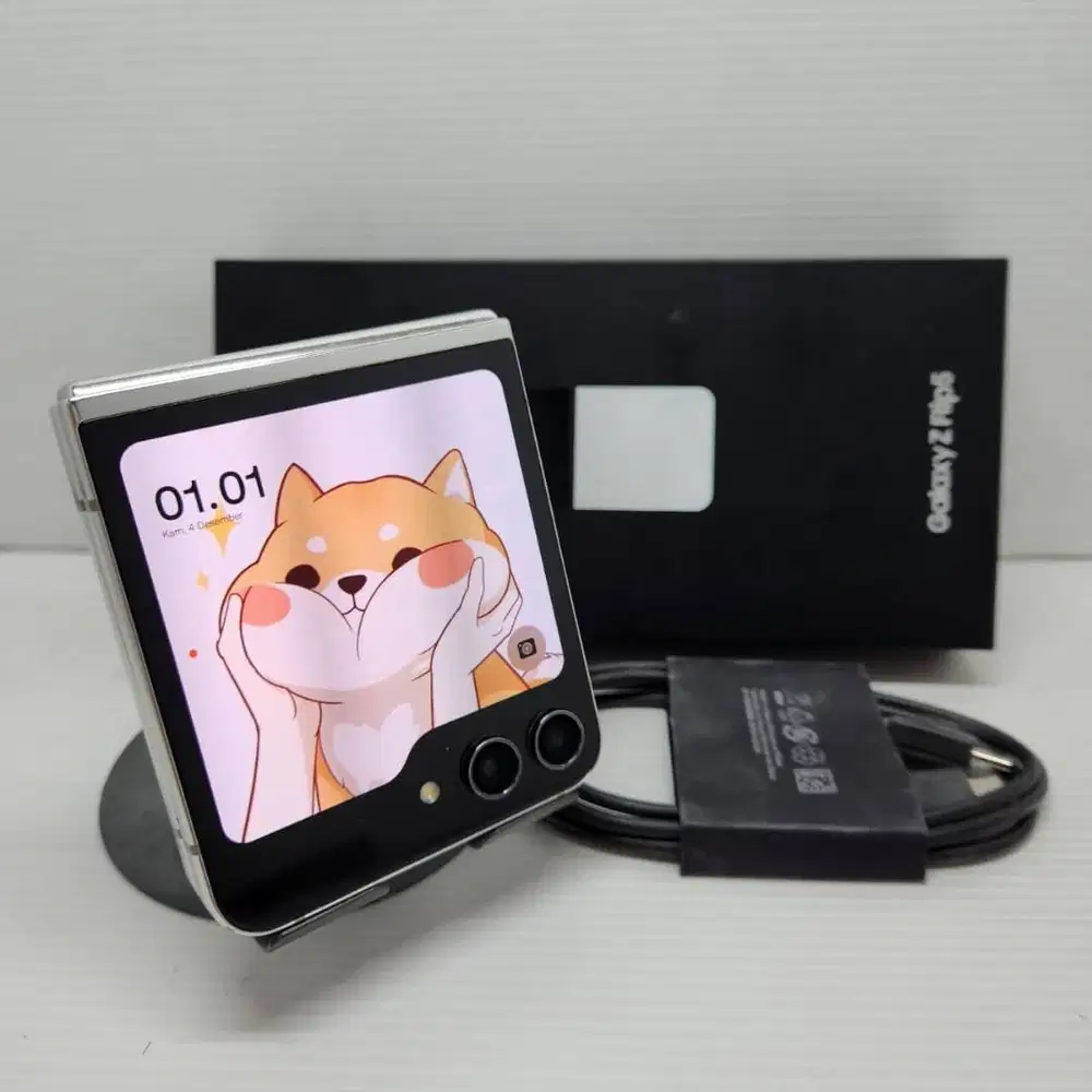 TERMURAH! SAMSUNG GALAXY Z FLIP 5 5G 8/512 CREAM EX SEIN SIAP PAKAI