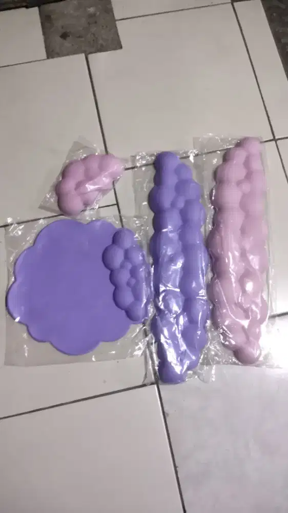 alas keyboard dan alas mouse cloud