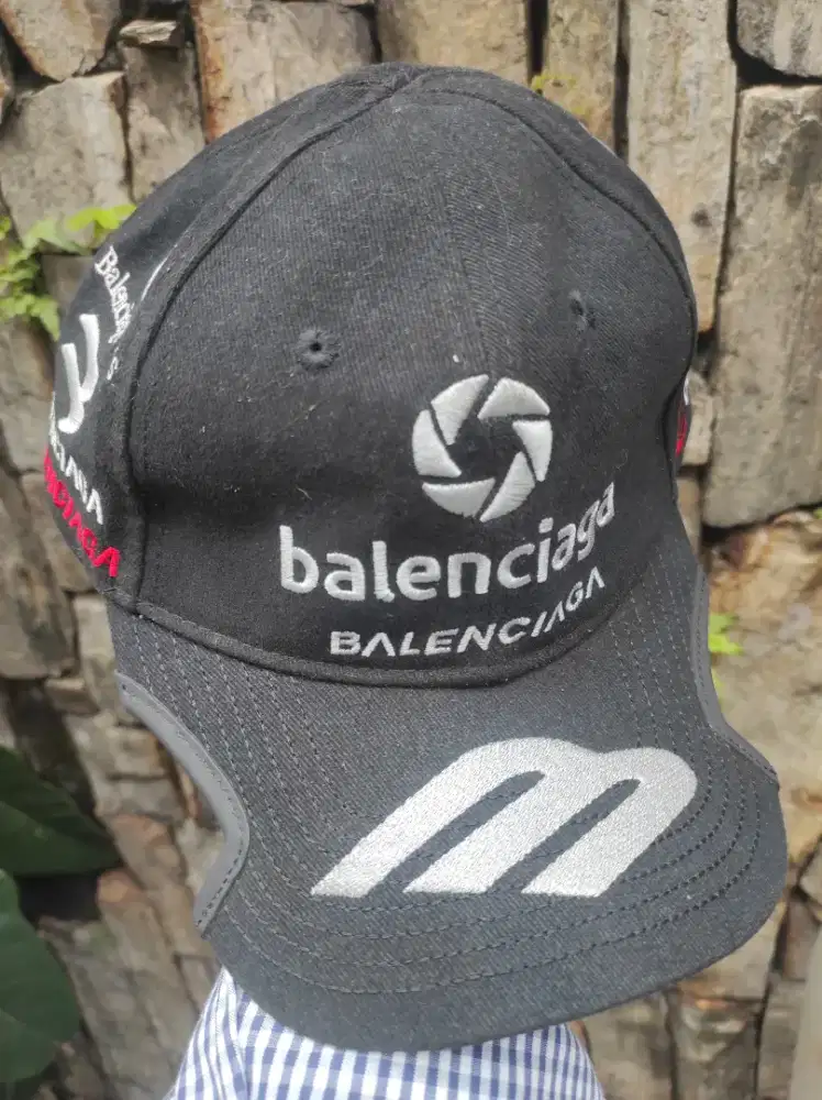 Perlengkapan ibu topi hitam Balenciaga racer full tag mulus terawat
