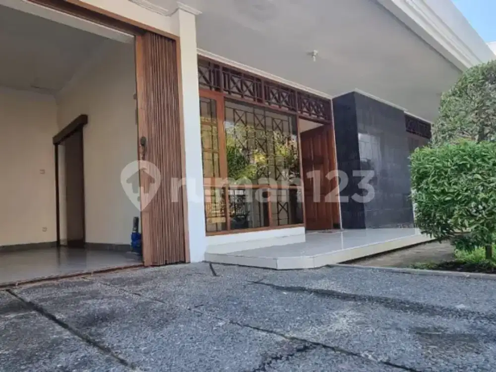 Di jual Rumah di taman seroja timur Semarang Tengah
