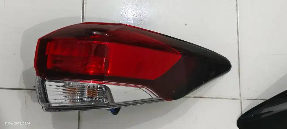 Lampu belakang toyota rush 2023