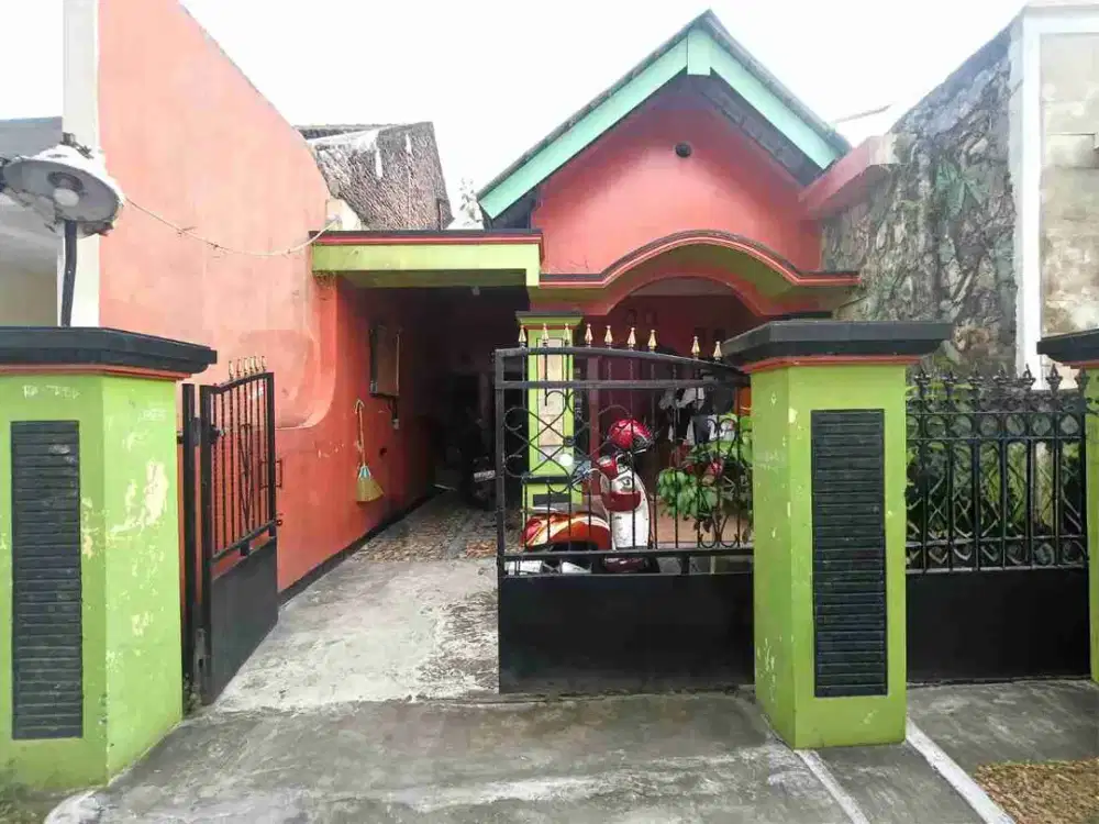Rumah Strategis di Gentan