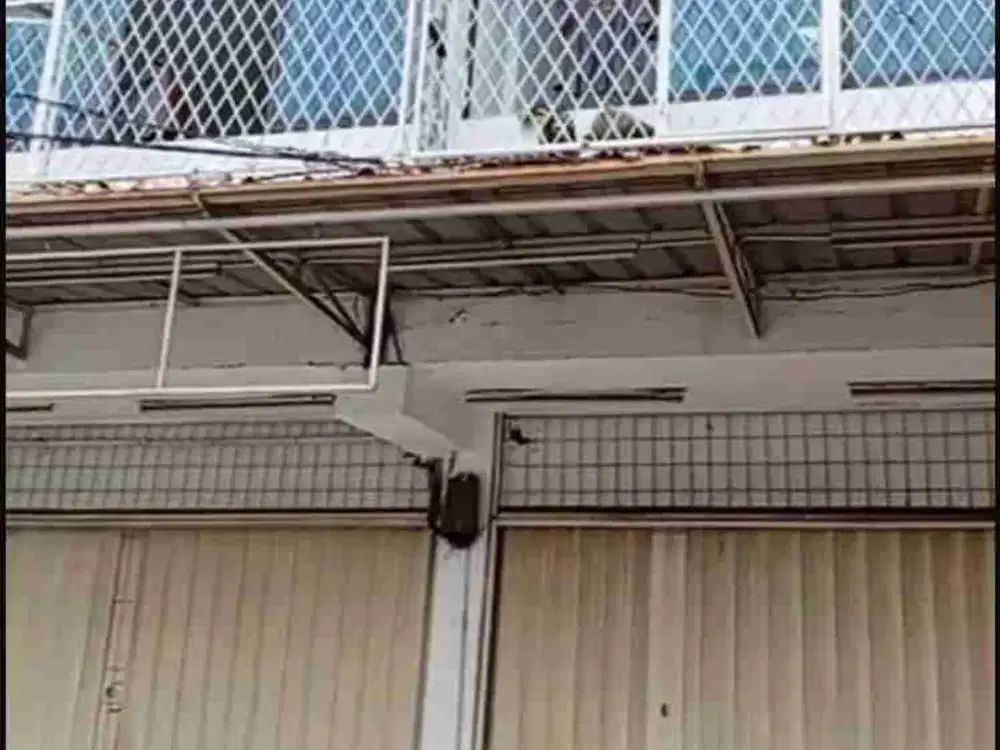 SEWA Ruko Jelambar Jakarta Barat 3 1/2 Lantai Siap Huni 300 Jt/Thn Nego