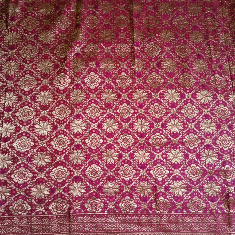Songket palembang ( bukan bahan pabrikan) jual murah aja ,
