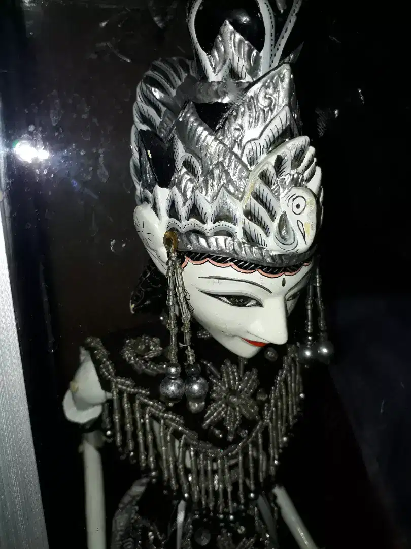 Wayang golek krisna