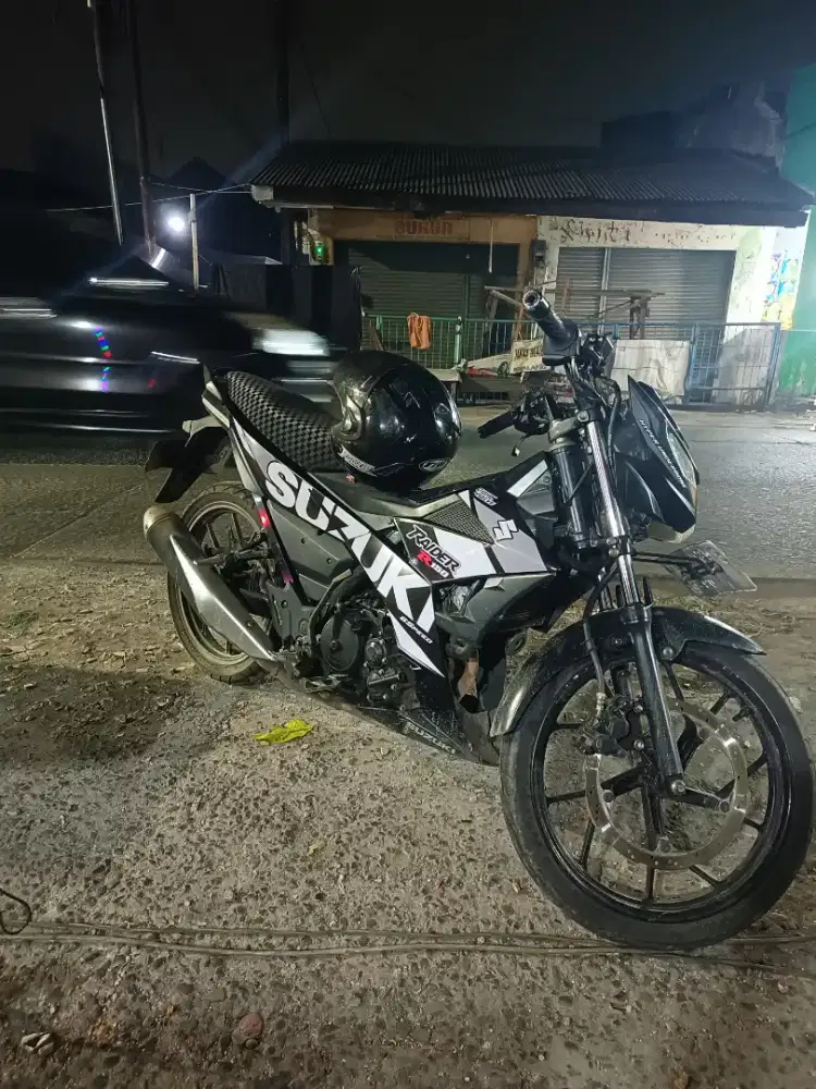 fu fi black predator pajak klewat bulan